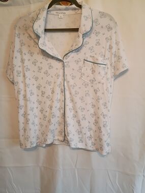 Women's White Short-Sleeve Teddy Print Pajama Shorts Set In Size Large